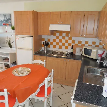Tropical, Fantastic Close To The With Pool, Sea-view, Wifi, Sat-tv Apartamento