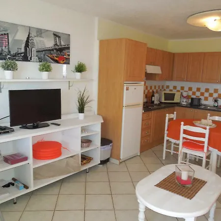 Tropical, Fantastic Close To The With Pool, Sea-view, Wifi, Sat-tv 아파트 *