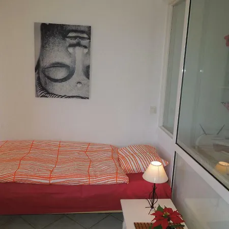 Tropical, Fantastic Close To The With Pool, Sea-view, Wifi, Sat-tv דירה ארונה